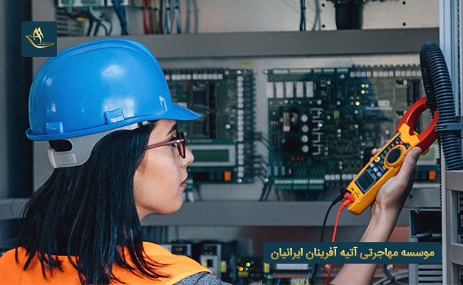 بازار کار مهندسی برق در اوکراین